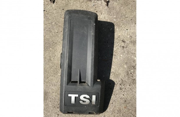 VW Polo 6R 1,2 TSI_ motorburkolat 03F 103 935