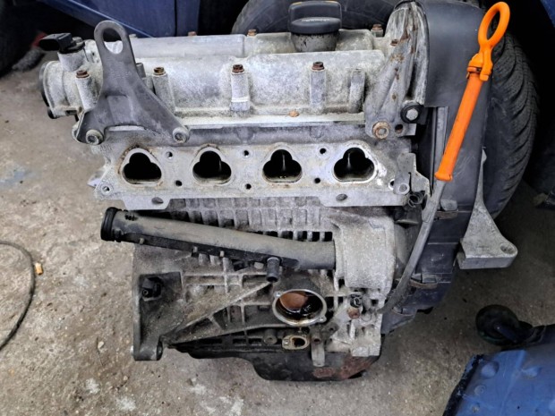 VW Polo BUD motor 1.4 blokk hengerfejjel, 130 000km-rel, csak a motork