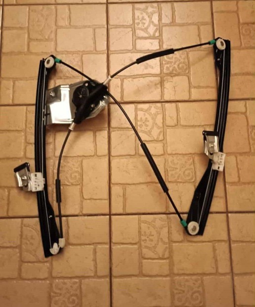 VW Polo III bal első ablakemelő szerkezet Polcar 6N4 837 401