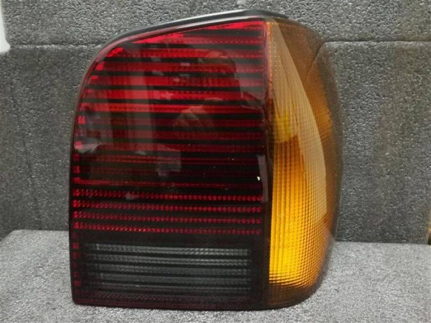 VW Polo III h�ts�l�mpa jobb (4) 1994 -> 1999 (sz/p) gy�ri �j