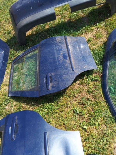 VW Polo, Seat Cordoba 1996-2002 ig ajtó ajtók karosszéria elemek