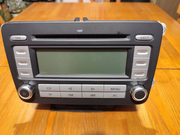 VW RCD-300 gyári CD MP3 rádió