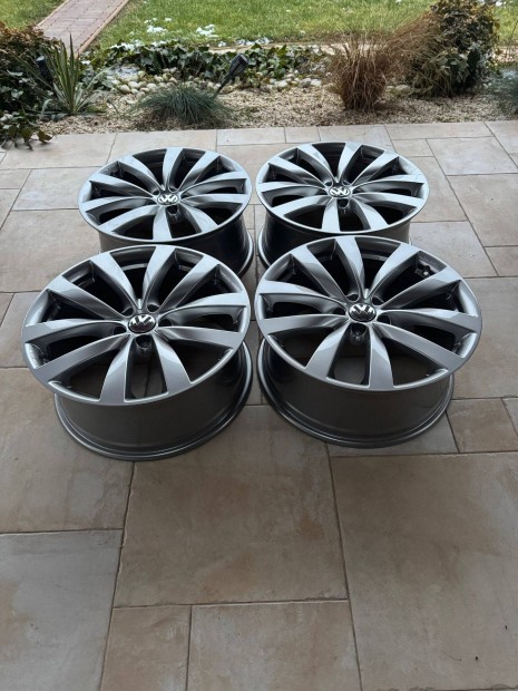 VW Sagitta 8x19 ET41 5X112 57,1 j garnitra elad!!!