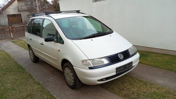 VW Sharan 1,9TDI 1999-es bontott alkatrszei