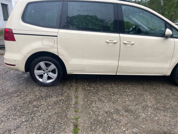 VW Sharan 7N jobb els ajt 2010-