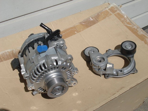 VW Skoda Gyári Új Generátor+Feszítő 05E903019 05E905305G 2024-től