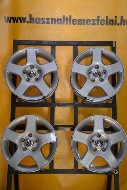 VW-Skoda-Seat-Audi (2338) 15x7 ET35 5x112 agymrete:57mm