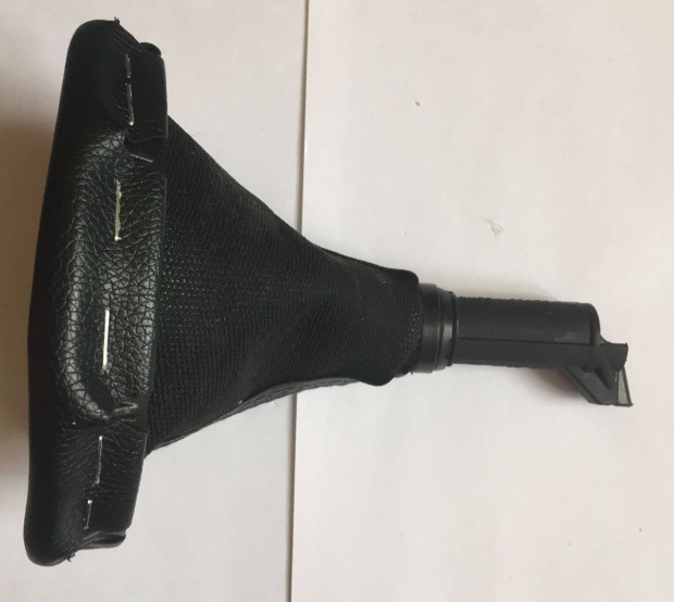 VW T5 6 sebess�ges fekete v�lt�szoknya gombbal Teljesen �j term�k,