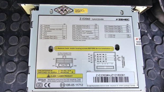 VW T5 Fejegys�g �s Navi elad�