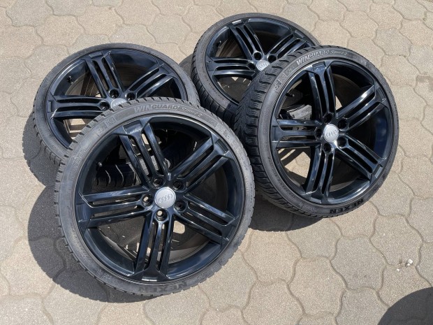 VW Talladega 19" 5x112 ET50 8J 235/35r19 Téli gumival!