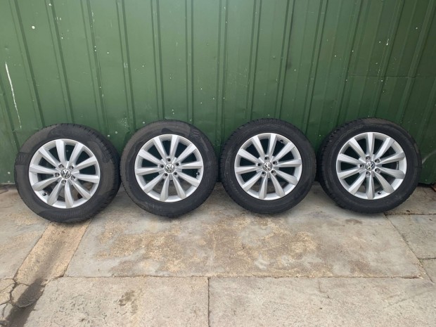 VW Tiguan gyári alufelni 17 colos