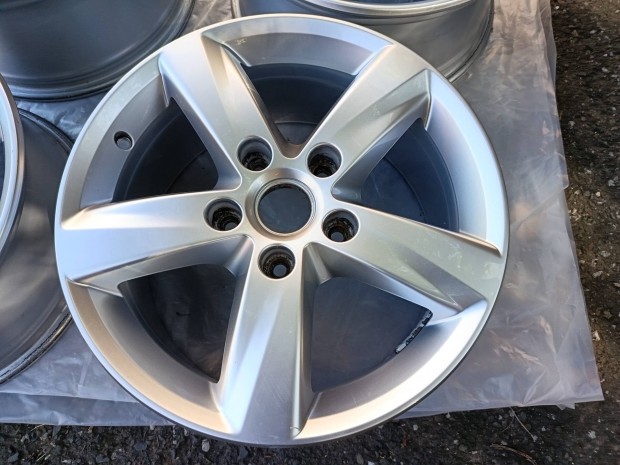 VW Touareg 4DB Alufelni 7,5x17 ET50 5x130 7P6601025A