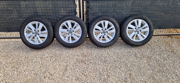VW Touran 16" 5x112 gyári alufelni garnitúra