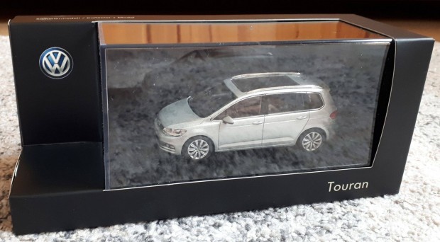 VW Touran 1:43 modellaut