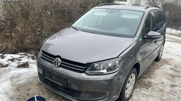 VW Touran 1.6 cr dsg dsg hib�s alkatr�sz