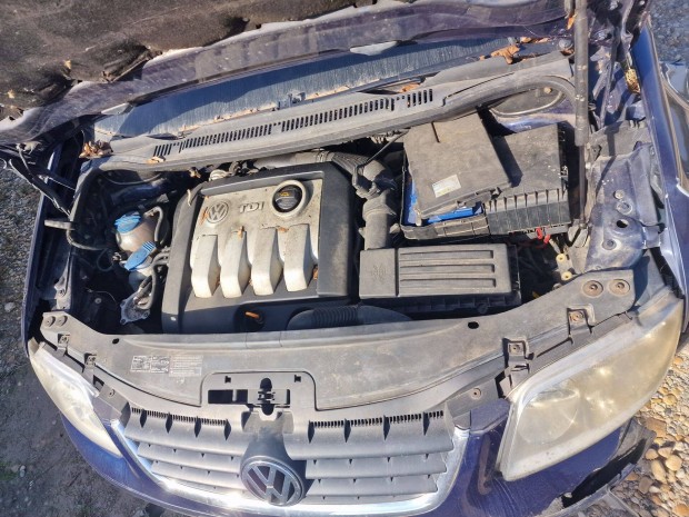 VW Touran 1.9 PDTDI Avq Motorkd Kiprblhat J Motor Vlt Lkhrt