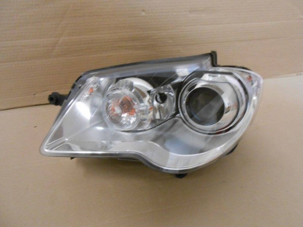 VW Touran 2007-2010-ig Bal Xenon fényszóró 1T1941751A-753A