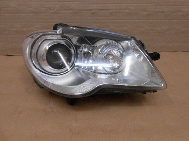 VW Touran 2007-2010-ig Jobb oldali Xenon fényszóró 1T1941752-754A