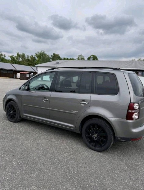 VW Touran 2.0 TDI 7 szemlyes