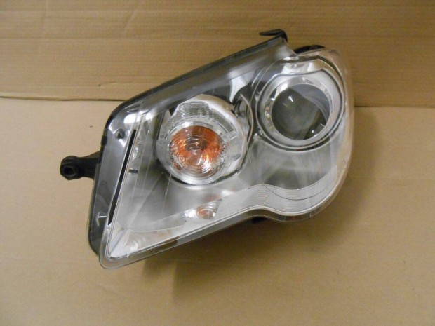VW Touran Facelift 2007-2010 Bal Xenon fényszóró 1T1941751A