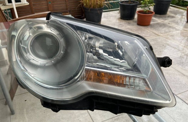 VW Touran Facelift Jobb Lmpa , Gyri (2005-10)