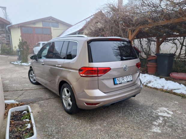 VW Touran Highline 2,0 PD TDI 7 szemlyes, gyri vonhoroggal