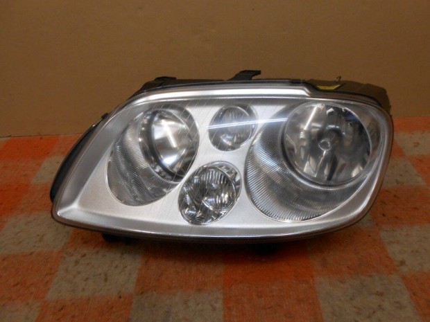 VW Touran (2003-2006) Bal fényszóró 1T0941005F