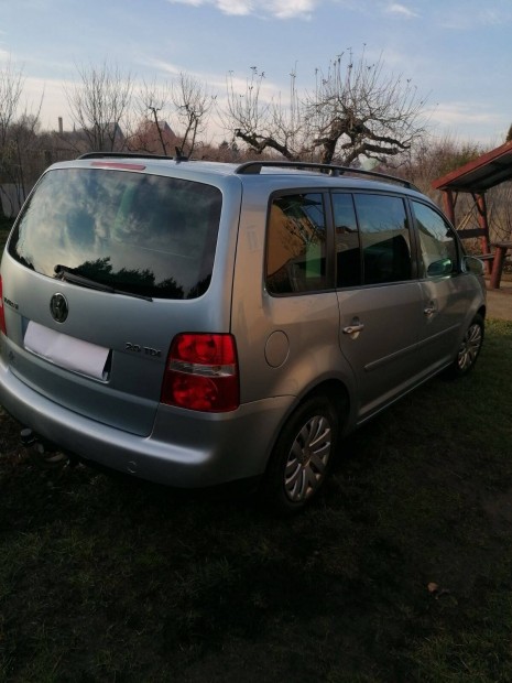 VW Touran elad