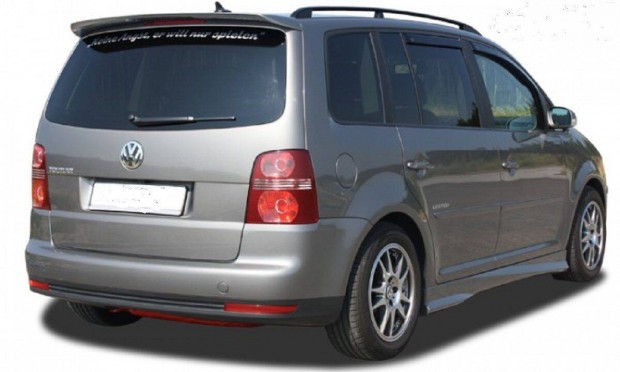 VW Touran spoiler