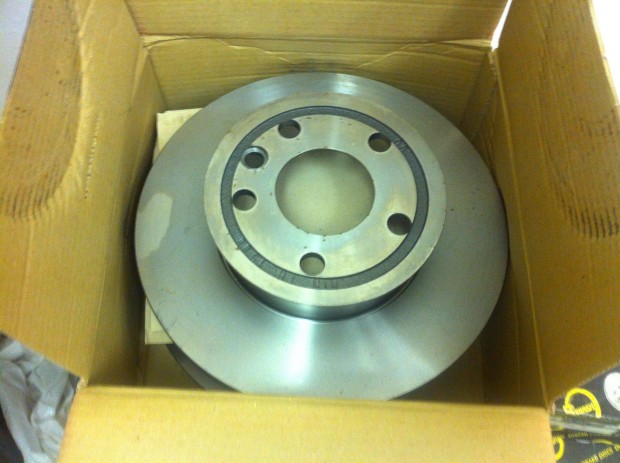VW Transporter T4 első féktárcsa 282 x 64.5 x 18 ( Brembo )