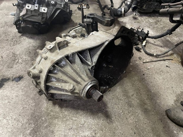 VW Transporter T5.1 2.0crtdi 5-�s v�lt� LRS-k�du