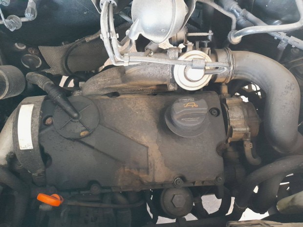 VW Transporter T5 1.9 PD Tdi Axb motor és váltó eladó