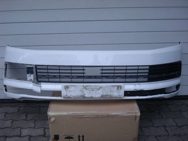 VW Transporter T6 radaros első lökhárító 7E5807221D 2015-től