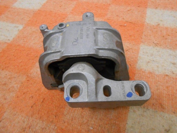 VW Tuoran, Golfv. Jetta,Caddy, 2,0Diesel motortartó bak 1K0199262AT