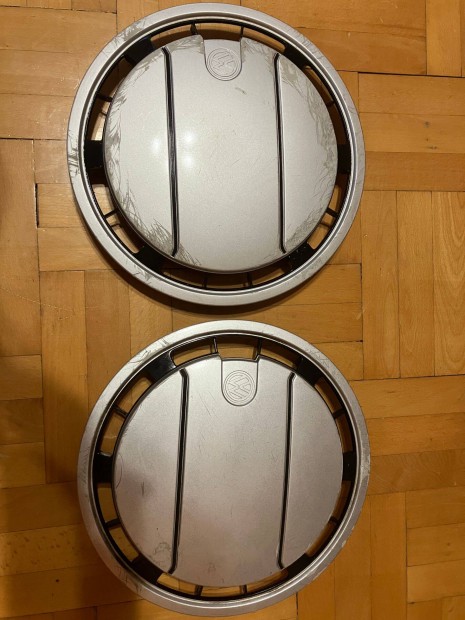 VW Volkswagen 13" retro d�szt�rcsa 2db
