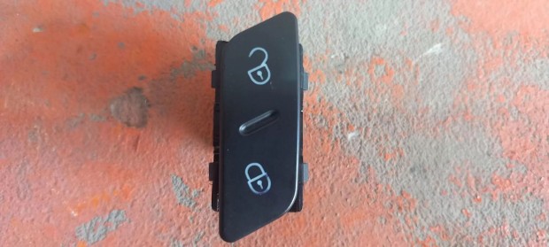 VW Volkswagen Golf Jetta Passat bels� z�rszerkezet kapcsol� gomb 2493