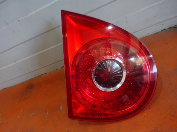 VW Volkswagen Golf V 5 03 - Bal l�mpa l�mpab�ra foglalat b�ra 1106