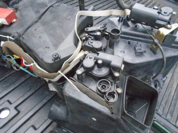 VW Volkswagen T4 digitkl�m�s f�t�sbox elad�