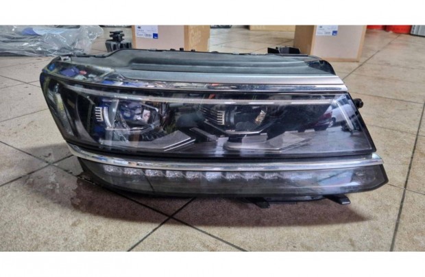 VW Volkswagen Tiguan jobb els fnyszr 5NN941082