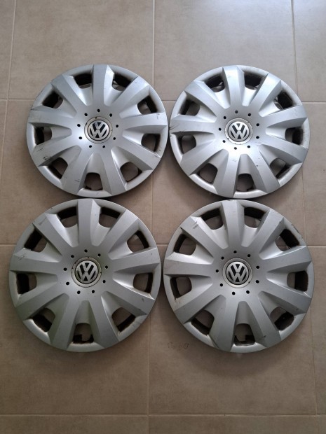VW 15', gyári, használt dísztárcsa-szett