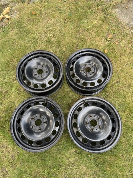 VW, Audi 16" lemezfelni szett (5x112)