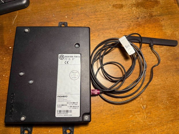 VW (Golf VI) bluetooth egys�g (3C8 035 730 A) antenn�val