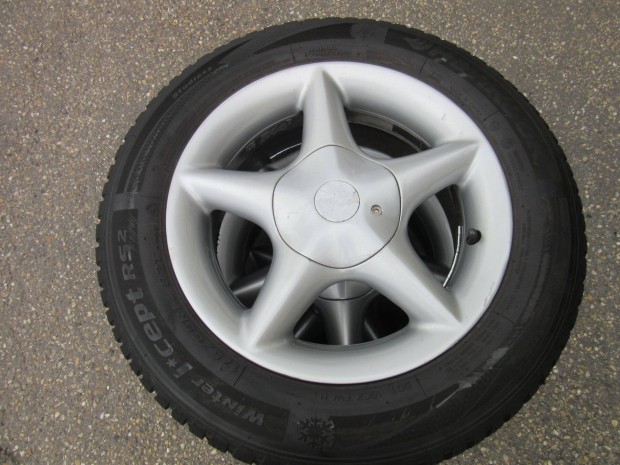 VW, Suzuki 4x100 alukerék 175/65 R14 téli gumival eladó