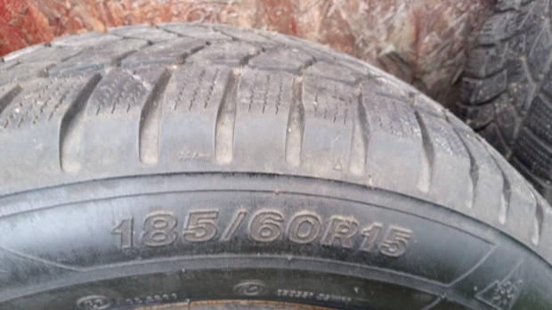 VW  t�li garnit�ra 4 db 15col