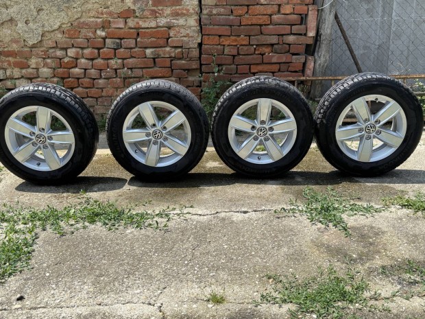 VW alufelnik nyári gumival