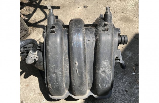 VW csoport Polo 9N 1,2 12V szívósor 03E 129 711 C