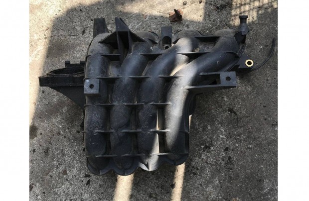 VW csoport/ Golf IV 1,4 16V Akq szívósor