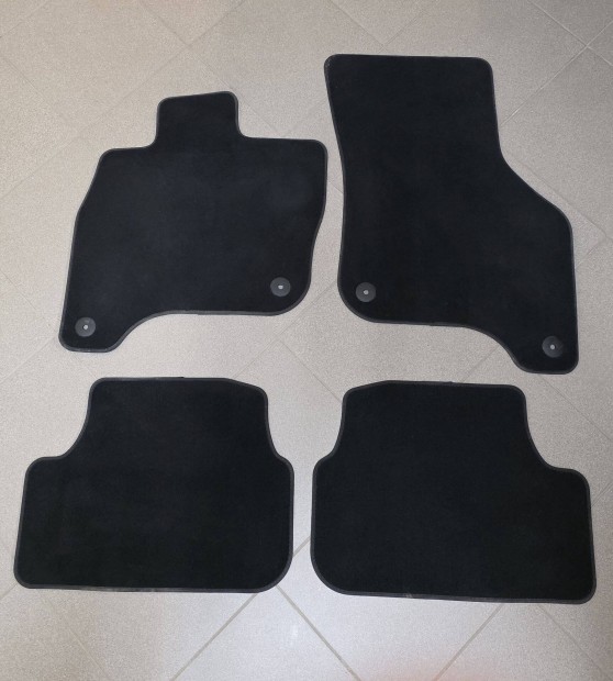 VW e-Golf gyri textilsznyeg