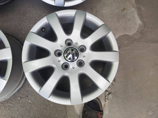 VW golf caddy t4 gyri alufelni 5x112 15"