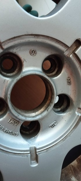 VW golf felni elad 